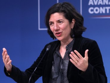 Vocera (s) de Gobierno desdramatiza nueva deportación de chilenos desde EE.UU: "Este es un proceso global"