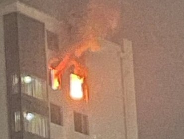 Incendio afecta a un departamento en piso 17 de edificio en sector de Av. San Martín en Viña del Mar
