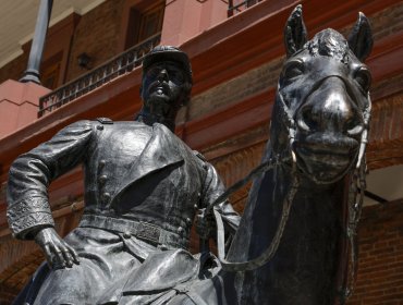 Bellolio por regreso del monumento del general Baquedano a plaza Italia: "Vuelve al lugar de donde nunca debió salir"