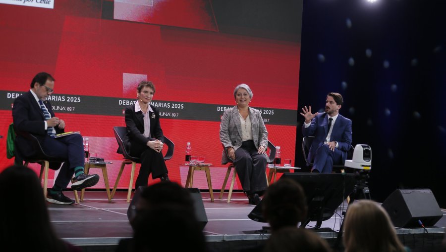 "Hay que ser menos cándido en esto": Crítica de Jara al acuerdo Codelco-SQM provoca cruce en debate oficialista