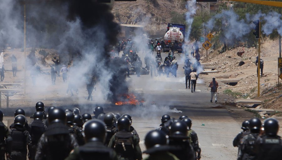 Gobierno de Bolivia denuncia a expresidente Evo Morales por "terrorismo" y otros siete delitos tras bloqueo de carreteras