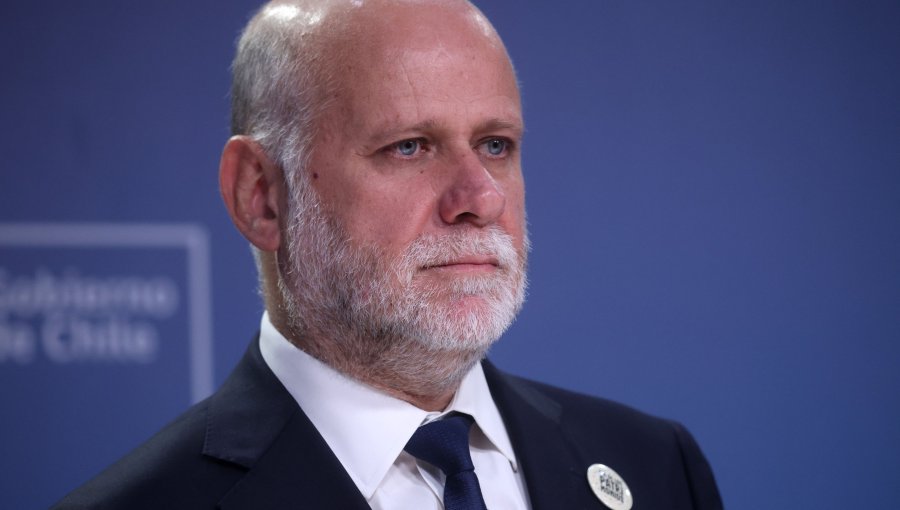Ministro Elizalde por proyecto de aborto: "La voz que tiene que ser escuchada en este debate es la de las mujeres"