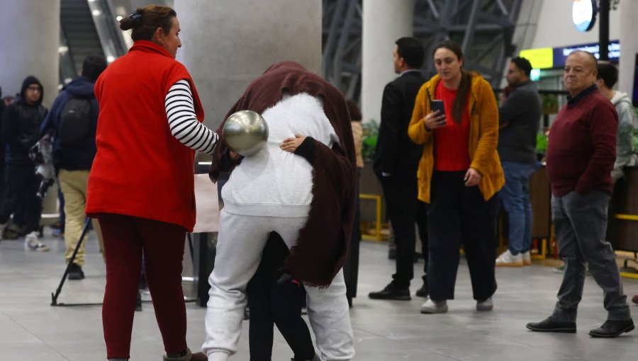 "Llegué sin mi ropa ni mis documentos": El drama del segundo grupo de chilenos que fue deportado desde Estados Unidos