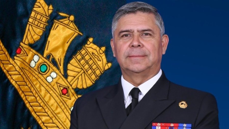 Vicealmirante Fernando Cabrera es designado como nuevo comandante en Jefe de la Armada