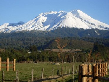 Volcán Calbuco: Activan operativo de rescate tras muerte de montañista en descenso