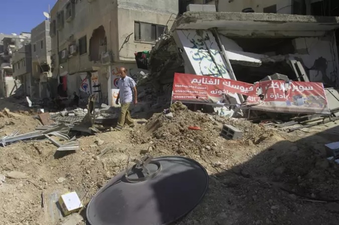 Israel asegura que la entrada de ayuda humanitaria a la Franja de Gaza es "legítima"