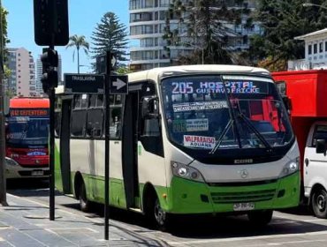 En mesa de trabajo buscan resolver problemas que enfrentan vecinos viñamarinos de Chorrillos en materia de transporte público