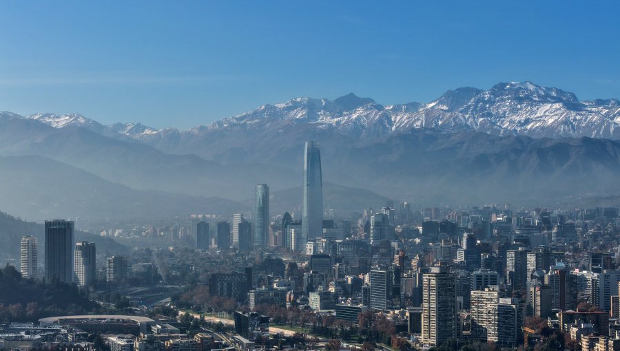 Declaran alerta ambiental para este martes en la Región Metropolitana tras leve mejora de la calidad del aire