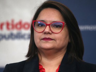 Secretaria general de Republicanos afirma que "ni por la prensa ni en secreto" le han pedido a Kaiser que baje su candidatura