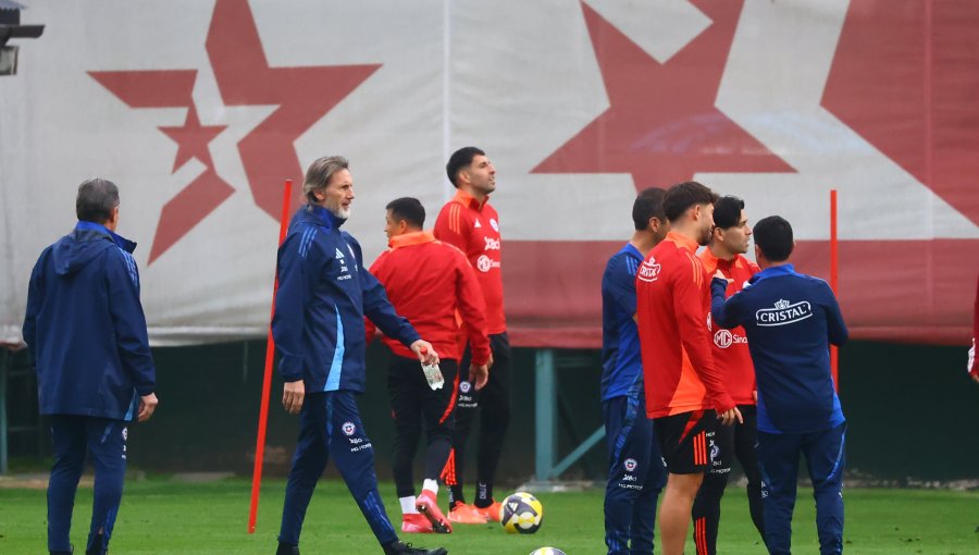 Ex director técnico de clubes bolivianos criticó la planificación de Chile para jugar en El Alto
