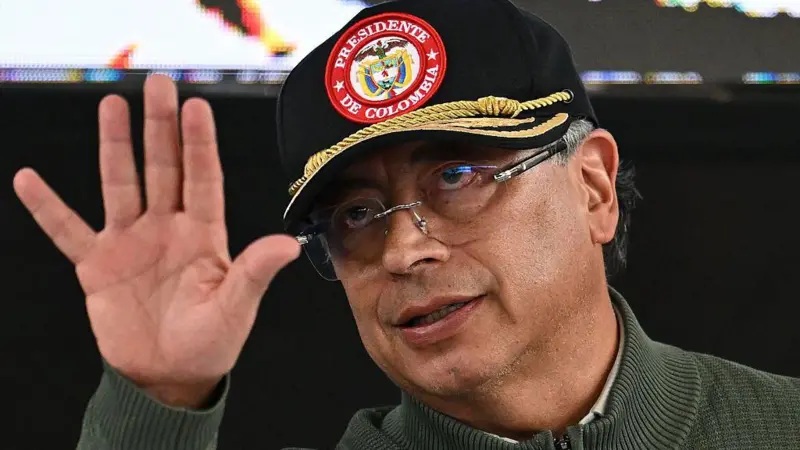 El "decretazo" de consulta popular con el que Petro desafía al Congreso de Colombia y puede llevar a una crisis constitucional