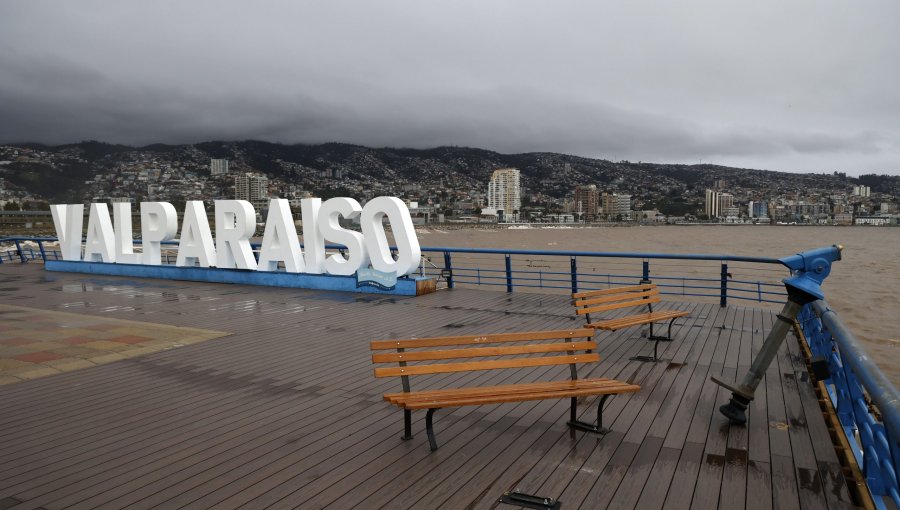 Vientos de hasta 75 km/h se registraron durante la madrugada en Valparaíso y Quintero