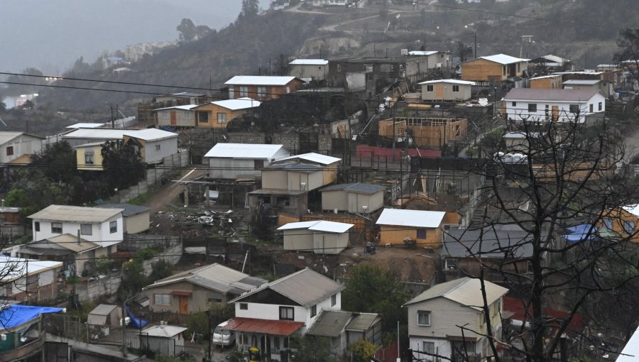 El drama de los damnificados del megaincendio por el temporal en Viña del Mar: "Se escuchaba como se volaban los techos"