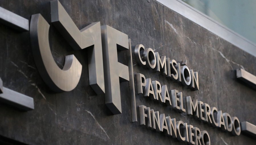 CMF presenta denuncia por delitos de estafa y usurpación de nombre de su presidenta Solange Berstein