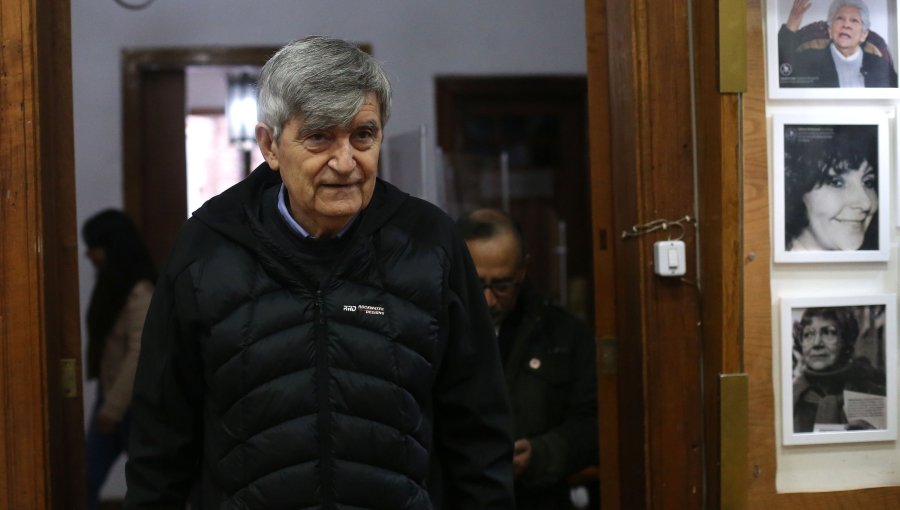 Escalona por críticas del FA a la Concertación: "Cometen un error garrafal en tratar de instalarla como su rival"