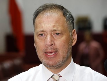 Presidente de la Cámara defiende viaje a EE.UU. en semana distrital: "No existe impedimento legal ni reglamentario"