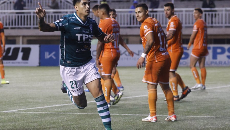 Wanderers aplastó a Cobreloa y vuelve a ilusionarse con el Ascenso