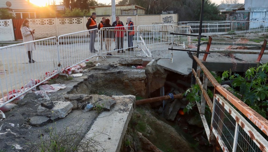 Alcalde de Villa Alemana asegura que uso del puente Los Ciruelos como muro de contención permitió evitar riesgos en viviendas