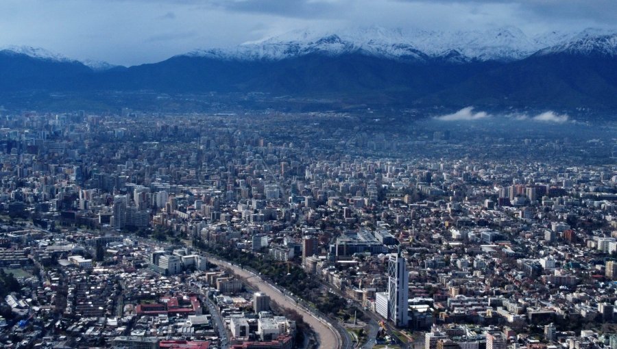 Economía chilena repuntó en mayo desde 10,9 a 14,5 puntos, registrando su primera alza en tres meses
