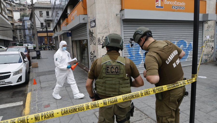 Padre de imputado por atraco a multitienda fue detenido por su participación en millonario robo a banco de Valparaíso en marzo