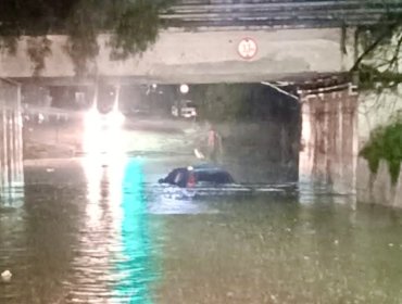 66 llamados de emergencia, dos pasos bajo nivel cerrados y alta inasistencia escolar marcó el sistema frontal en Quilpué