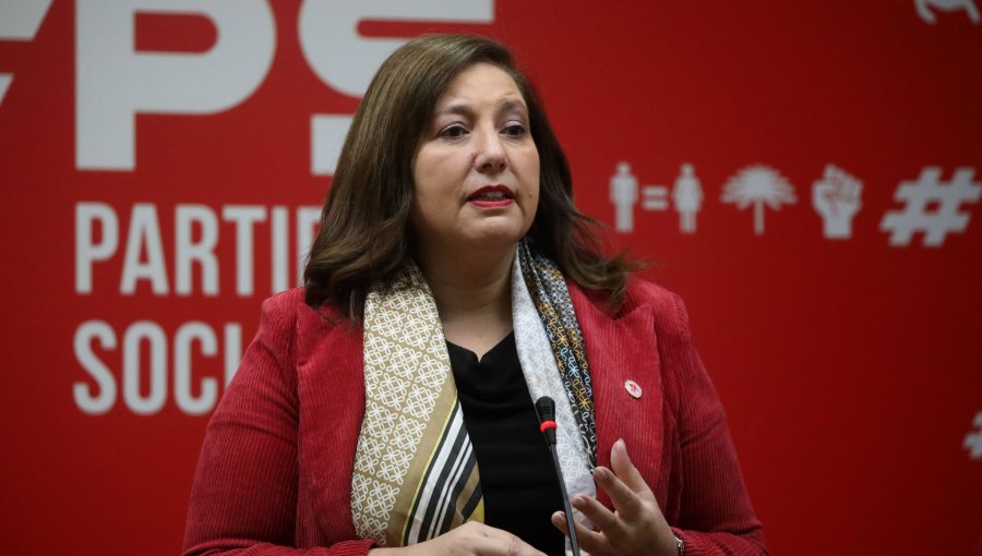 Presidenta del PS afirma que Jara hace críticas en seguridad cuando su "partido no apoyó en forma clara" gran parte de los proyectos