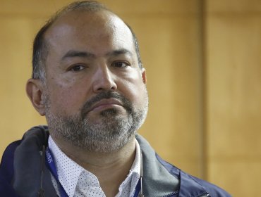 Ex Director de Senapred apunta a rol de municipios en megaincendio: "No contaban con planes de emergencia actualizados"