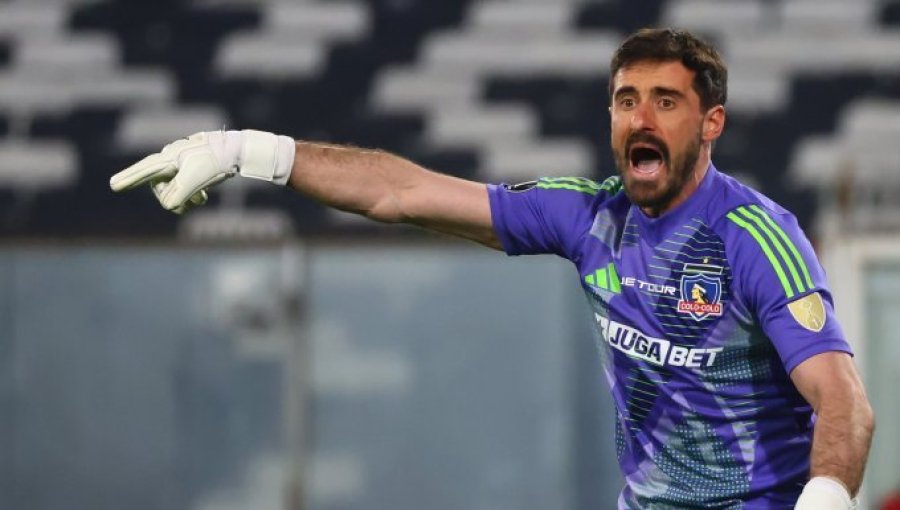 Prensa argentina asegura que Fernando de Paul "evalúa irse" de Colo-Colo tras cruce con Arturo Vidal