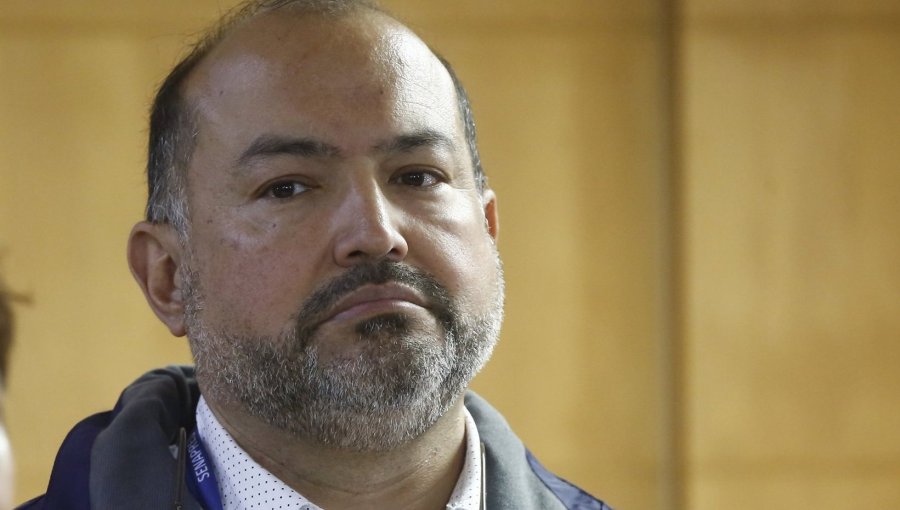 Ex Director de Senapred apunta a rol de municipios en megaincendio: "No contaban con planes de emergencia actualizados"