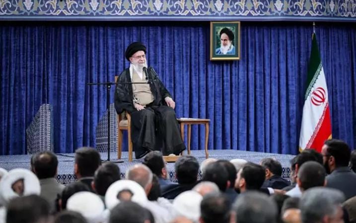 Israel advierte al líder supremo de Irán sobre "un destino similar al de Sadam Husein"
