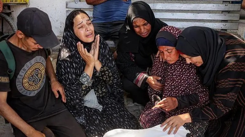 Cerca de 60 palestinos mueren en el peor ataque israelí cerca de un centro de distribución de alimentos hasta la fecha
