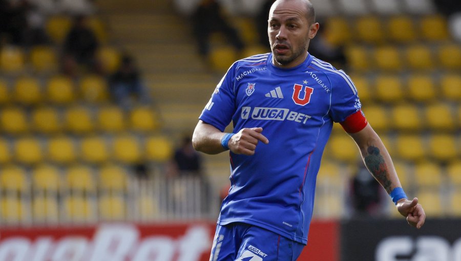 Marcelo Díaz atribuye la mala racha de la U. de Chile a la falta de finiquito del equipo