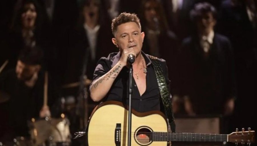 Alejandro Sanz le responde a fanática que lo acusó de manipulación: "Yo tenía un recuerdo muy bonito de nosotros dos"