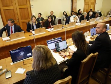 Casa Allende: Comisión aprobó informe que acusa a Presidente Boric de "obsesión política"