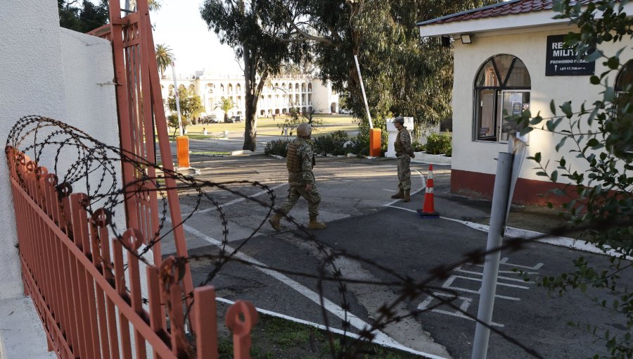 Dos conscriptos habrían sido recluidos y trasladados a Santiago por robo de fusiles a soldados del Regimiento Maipo de Valparaíso