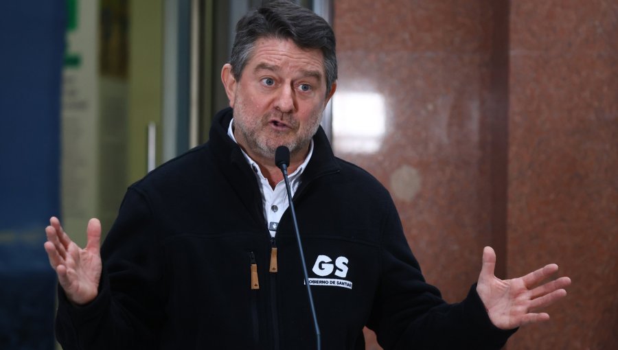 Contraloría detecta rendiciones incompletas y triplicadas en el Gobierno Regional Metropolitano de Orrego