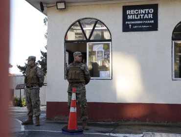 Ejército ordena sumario para determinar posibles responsabilidades en robo de fusiles a soldados del Regimiento Maipo de Valparaíso