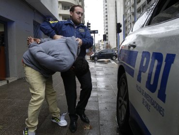 Dos venezolanos fueron detenidos por secuestrar a hombre que había pagado por servicios sexuales en Las Condes