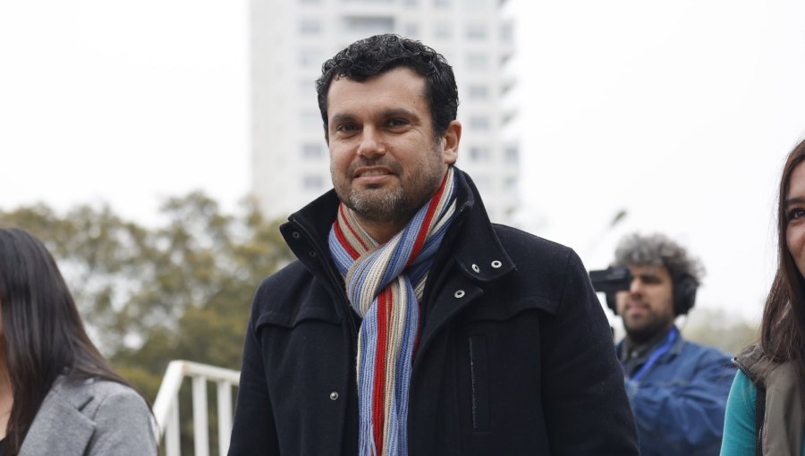 Jaime Bassa y su cerrada defensa al estallido y los procesos constitucionales: "Visibilizó que vivimos en un país injusto y desigual"