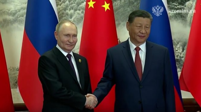 Putin y Xi Jinping abordan conflicto de Israel con Irán y piden solución diplomática