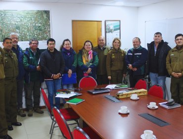 Conaf y Carabineros coordinan trabajo conjunto de fiscalización y prevención de incendios forestales