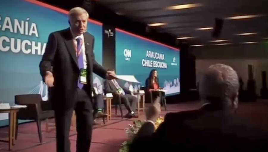 José Antonio Kast pierde el temple en debate Enela 2025 y enfrenta a moderadora tras silenciarle su micrófono por pasarse del tiempo
