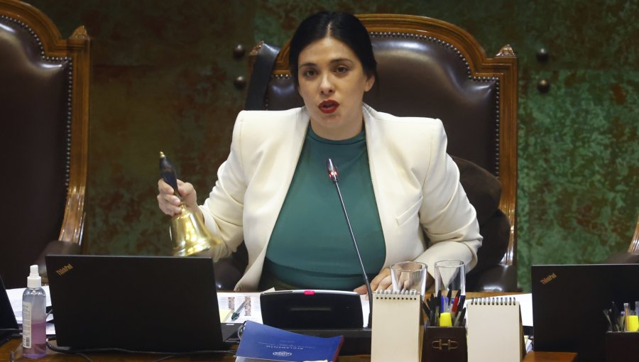 Fiscalía "rechaza enérgicamente" haber filtrado chats de Cariola y dice que antecedentes fueron entregados "a las defensas"