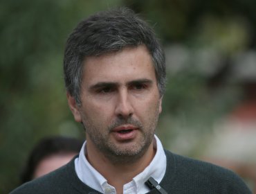 Jefe de campaña de Evelyn Matthei espera que "nunca ocurra en el país" un gobierno del PC