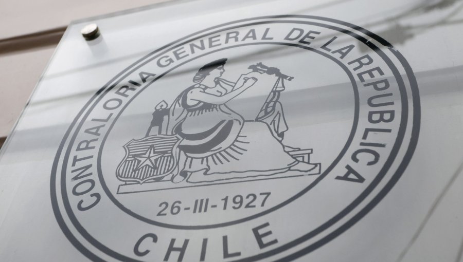 Nuevo golpe de Contraloría: Revelador informe entregado a parlamentarios muestra 1,5 billones de pesos en irregularidades