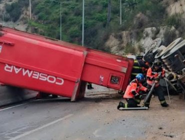 Ruta Las Palmas es escenario de nuevo accidente mortal: Chofer de camión muere atrapado en su cabina tras ser impactado por vehículo menor
