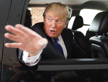 Según demócratas, Trump violó constitución por atacar sin permiso del Congreso