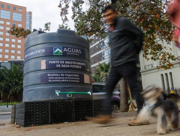 Durante primeras horas de este domingo se repuso agua potable en comunas que sufrieron corte en la RM
