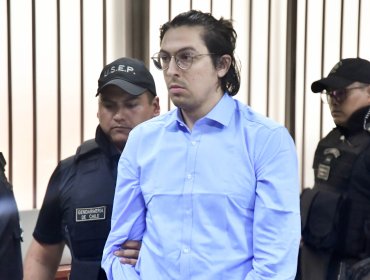 Corte de Antofagasta dicta arresto domiciliario nocturno para Daniel Andrade, fundador de Democracia Viva