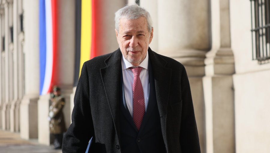 Canciller afirma que Chile asistirá a la cumbre Brics en Brasil "solamente como país invitado"